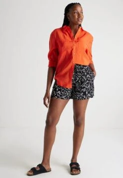 Womens Black & Cream Floral Print Shorts