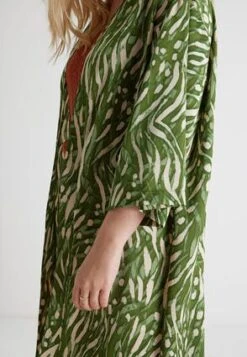 Womens Green Animal Print Longline Kimono -Fashion Women's Clothing Sales 197500pls 414eb25852b9313